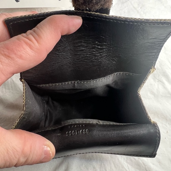 Gucci Canvas Pouch - Picture 4 of 5